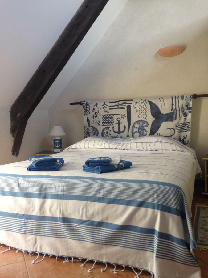 Domaine Du Lesty Bed & Breakfast *