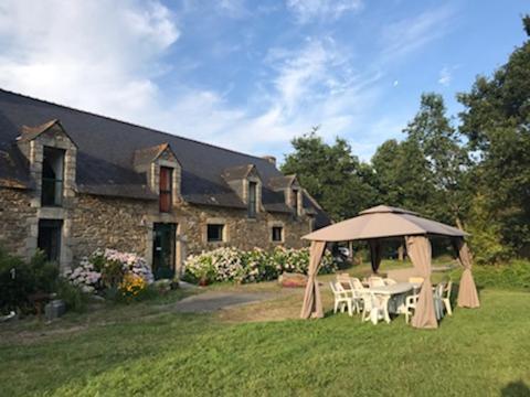 Domaine Du Lesty Bed & Breakfast